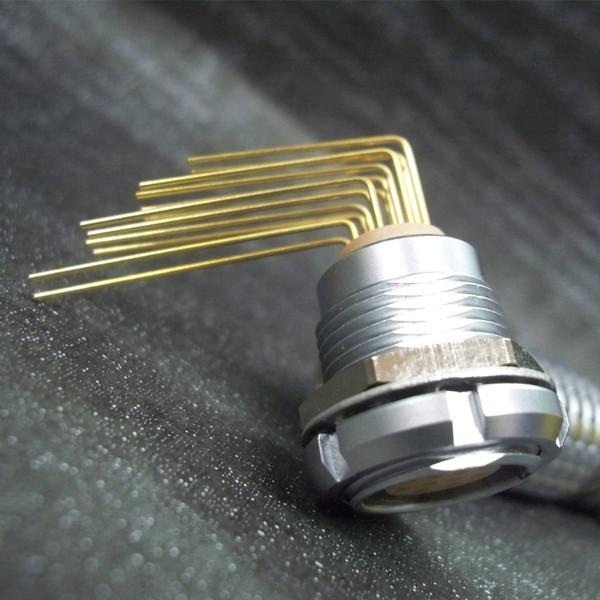 供应高品质品牌工业PCB航空插头